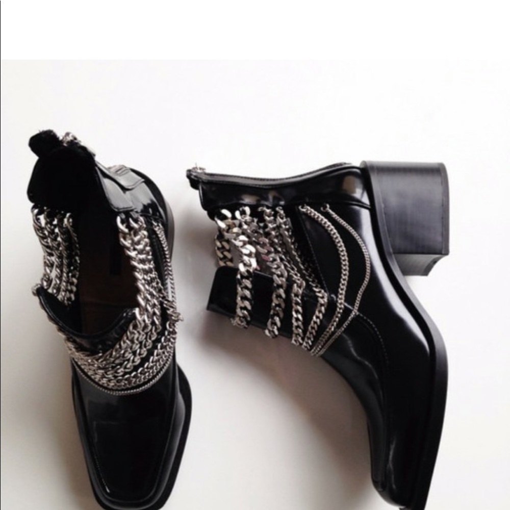 Zara Trafaluc Chain Cutout boots.
